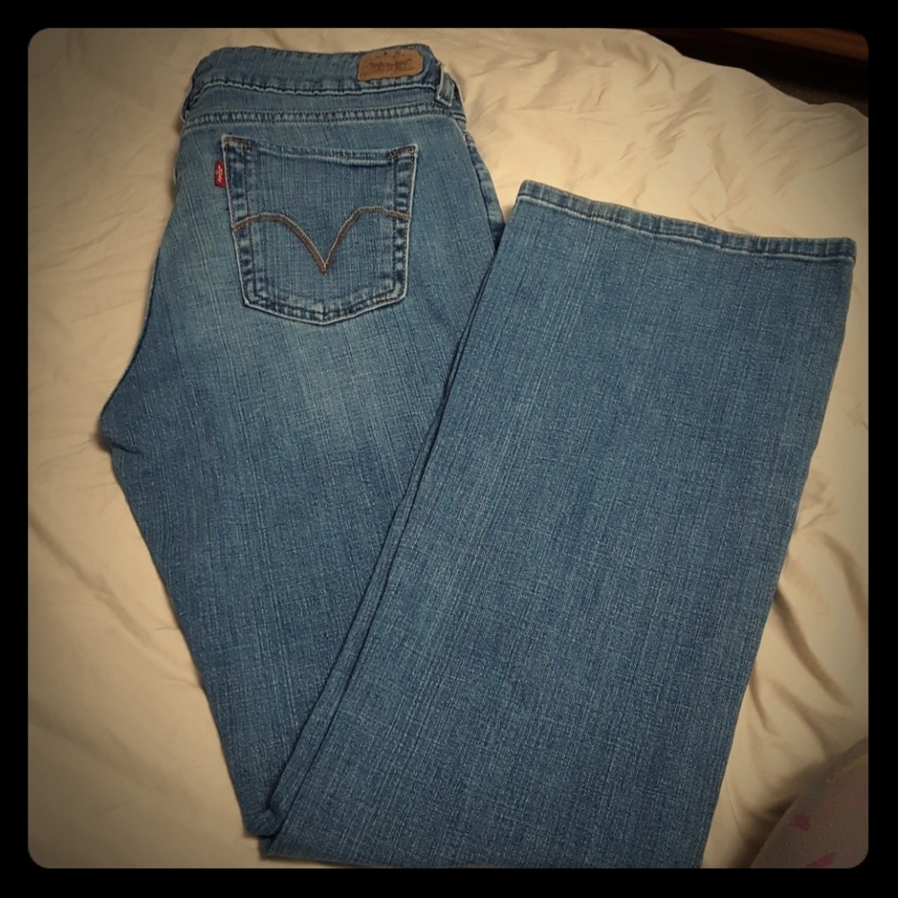 LEVI STRAUSS & CO.